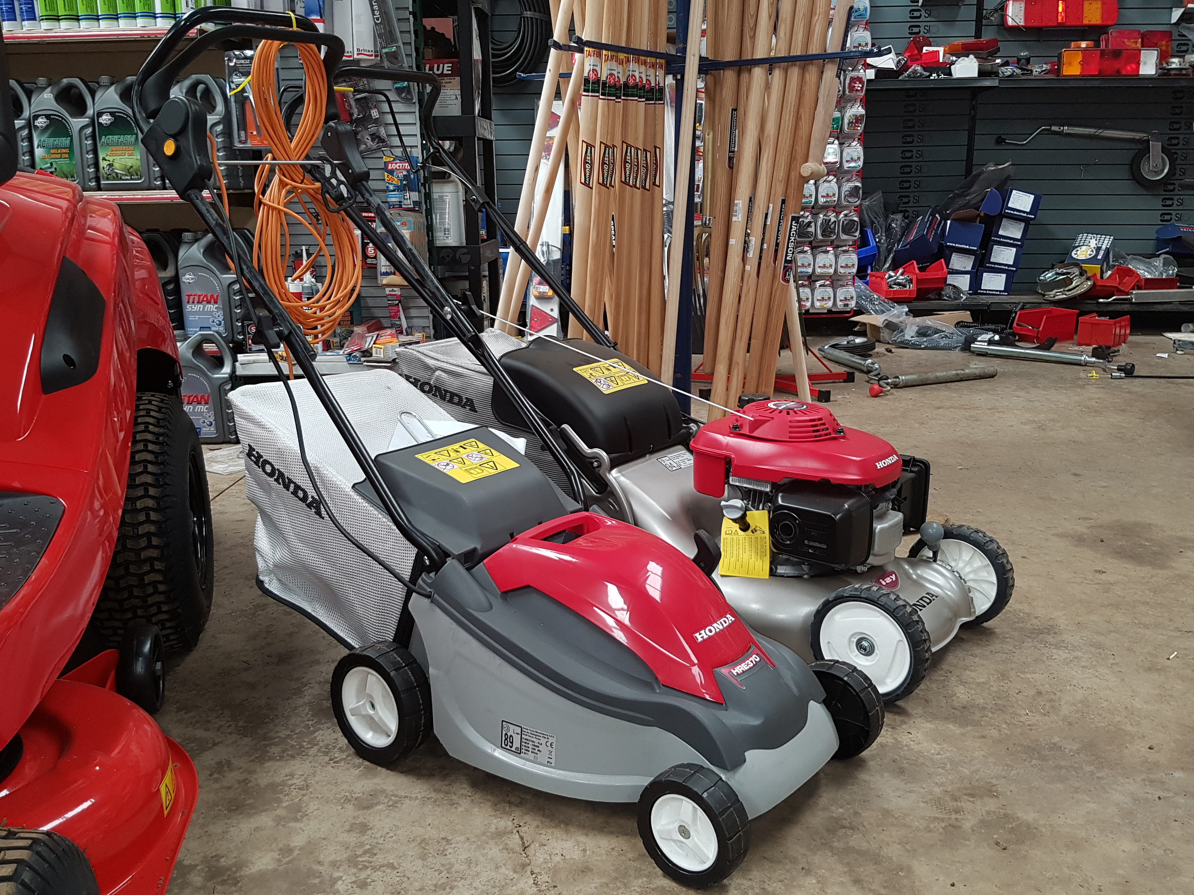 Walk Behind / Push Garden Mowers by Honda Mountfield Alco (New