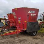 Redrock 12 cube diet feeder with side conveyor