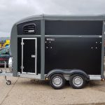 New Nugent double horsebox