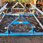 Selection of chain harrows by Fleming and Jarmet choice of manual or hydraulic folding